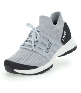 Graue Wanderschuhe von der Marke UYN