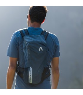 The Ultra 18 Skywalk Ultra-Light Bag