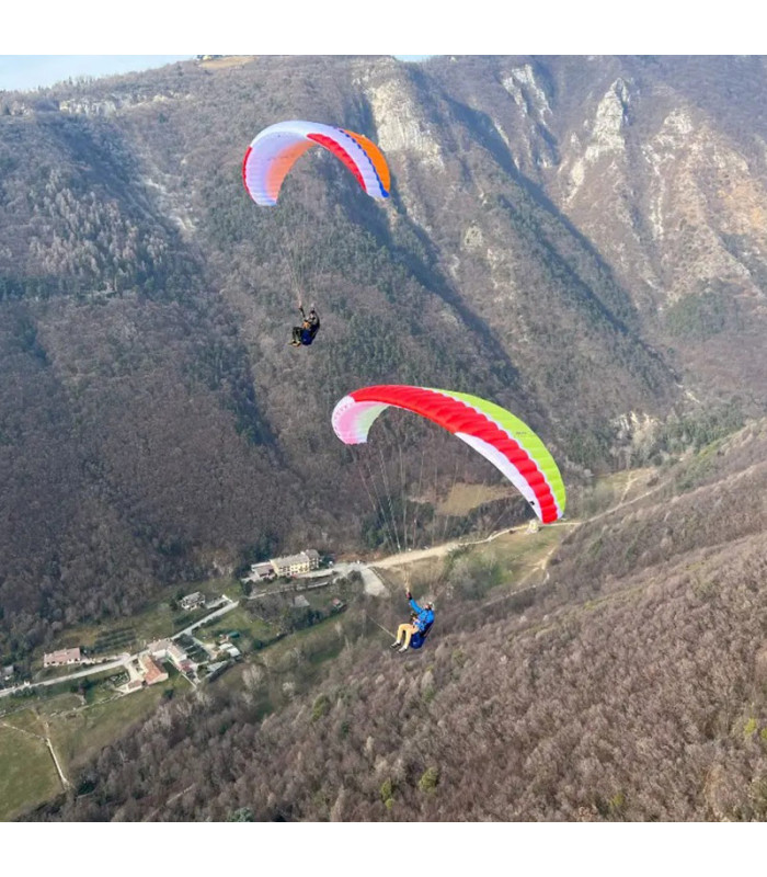 Gebrauchte Gleitschirm Kailash - 16 - RedWhite/Lime - UP Parapentes